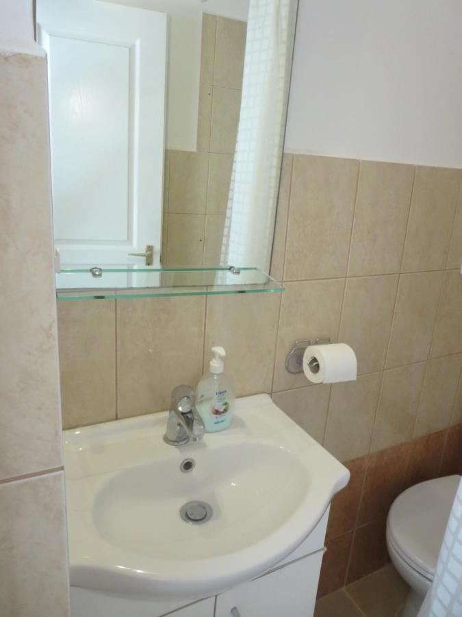 Guens Vendeghaz Hotel Szigliget Buitenkant foto