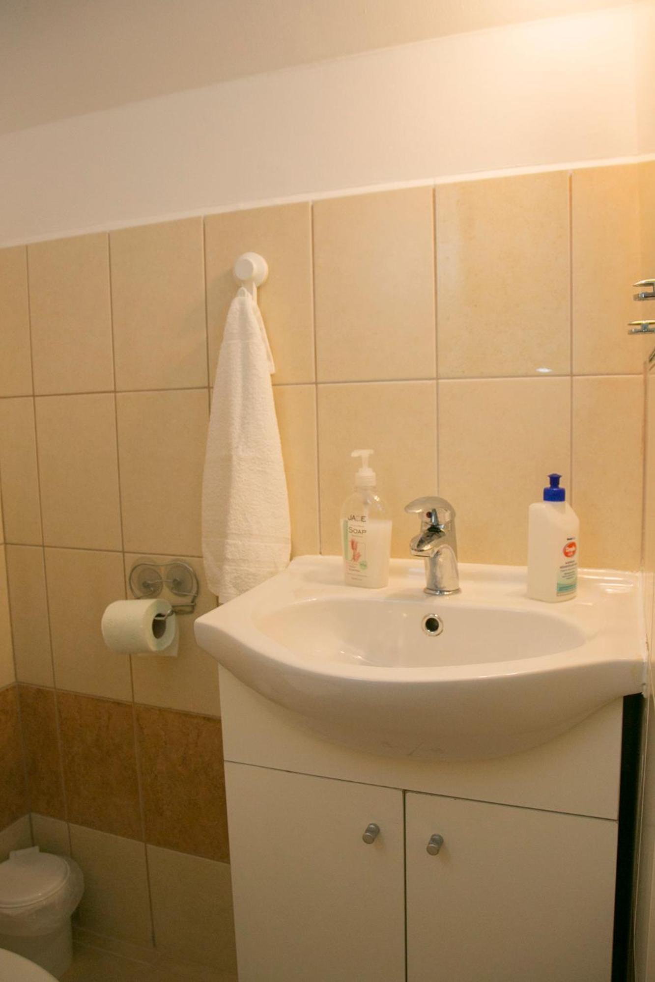 Guens Vendeghaz Hotel Szigliget Buitenkant foto